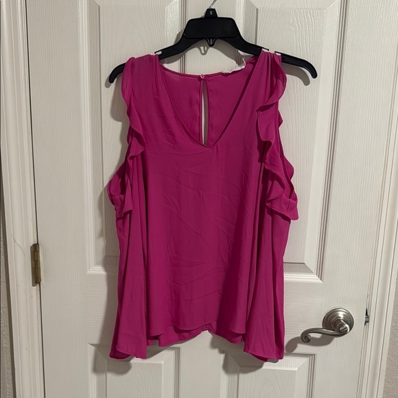 Lush Pink Cold Shoulder Ruffle Sleeve Blouse V-Neck Keyhole Summer Top - Picture 1 of 3